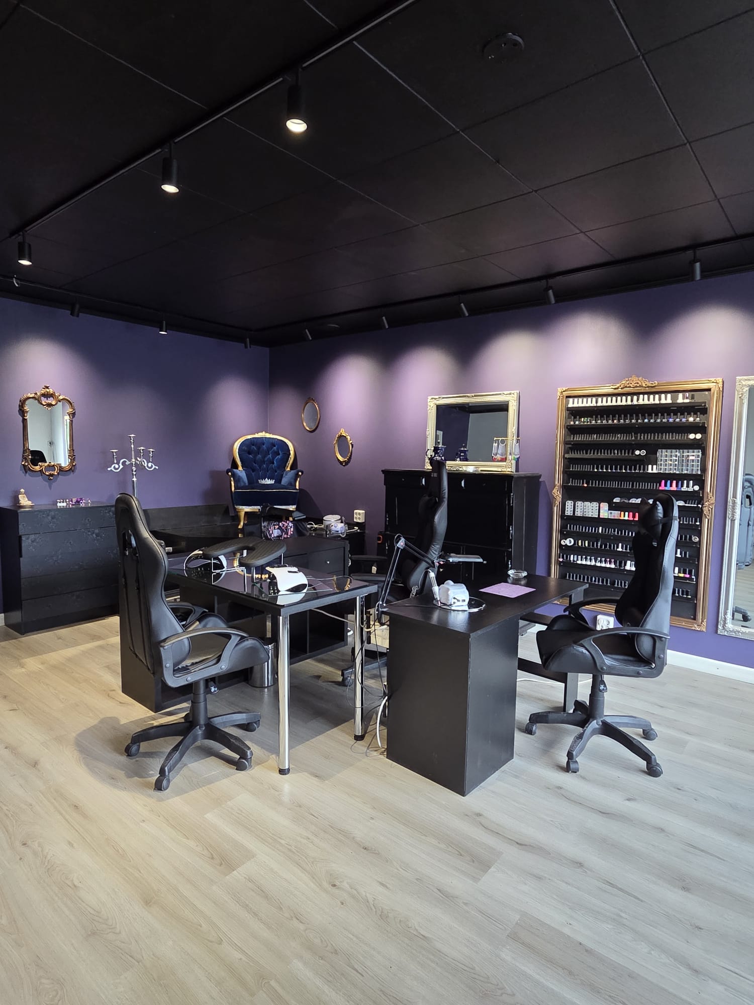 Kynsistudio Irenen sisätila Kannuksessa